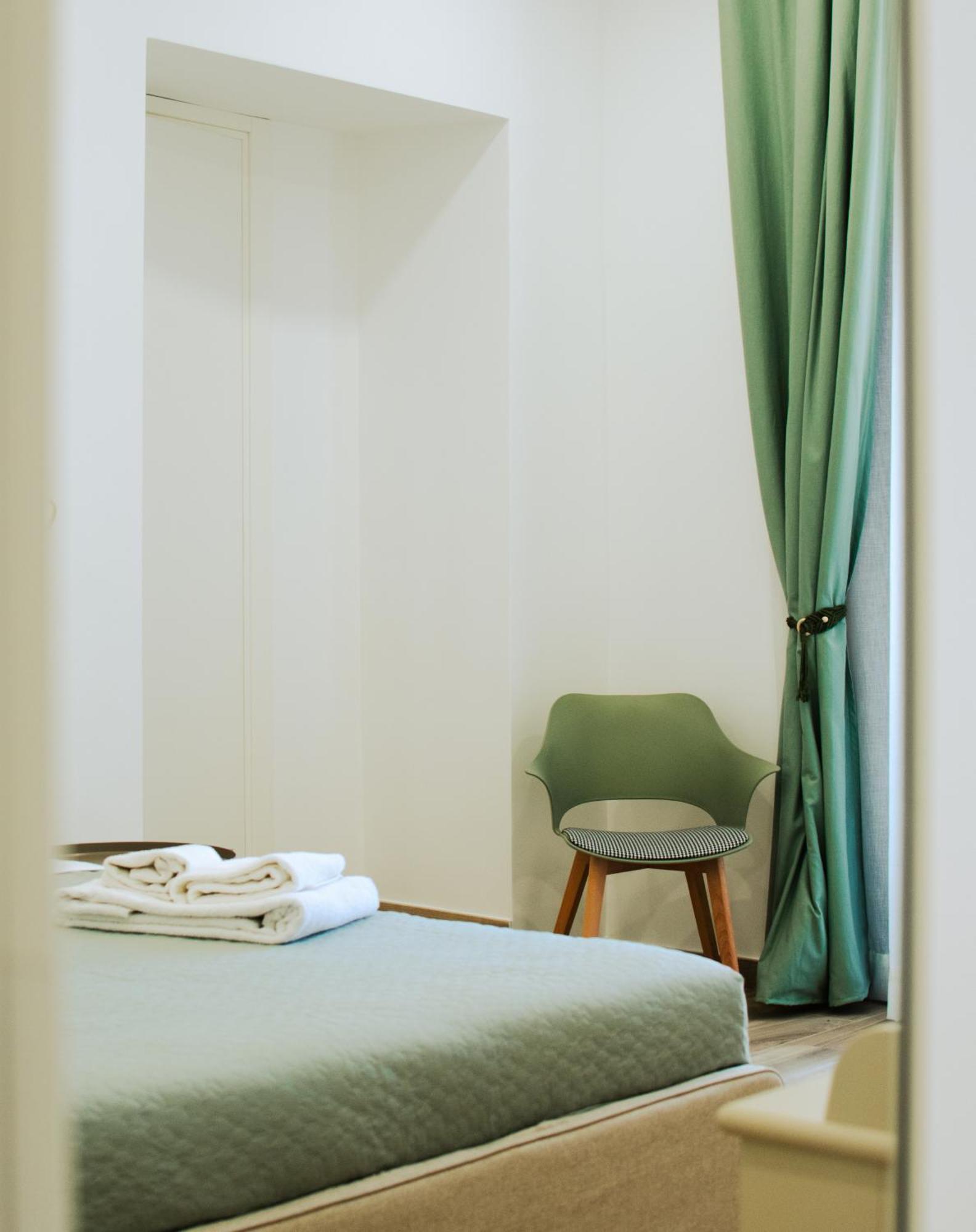 Lara's By I Borbone Guest house